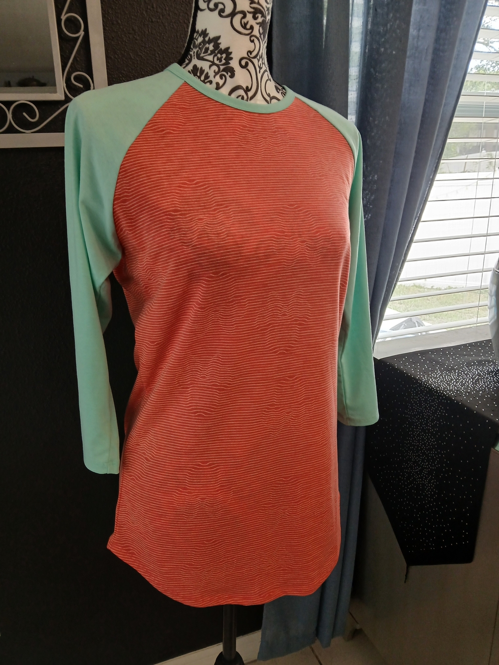 LuLaRoe Minie Mouse Coral Striped Raglan Top with Mint Sleeves